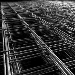 MALLA SIMA R131  15x25x5mm  2.40mts  x  6mts.