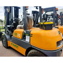AUTOELEVADOR DIESEL FMT 2.5TN